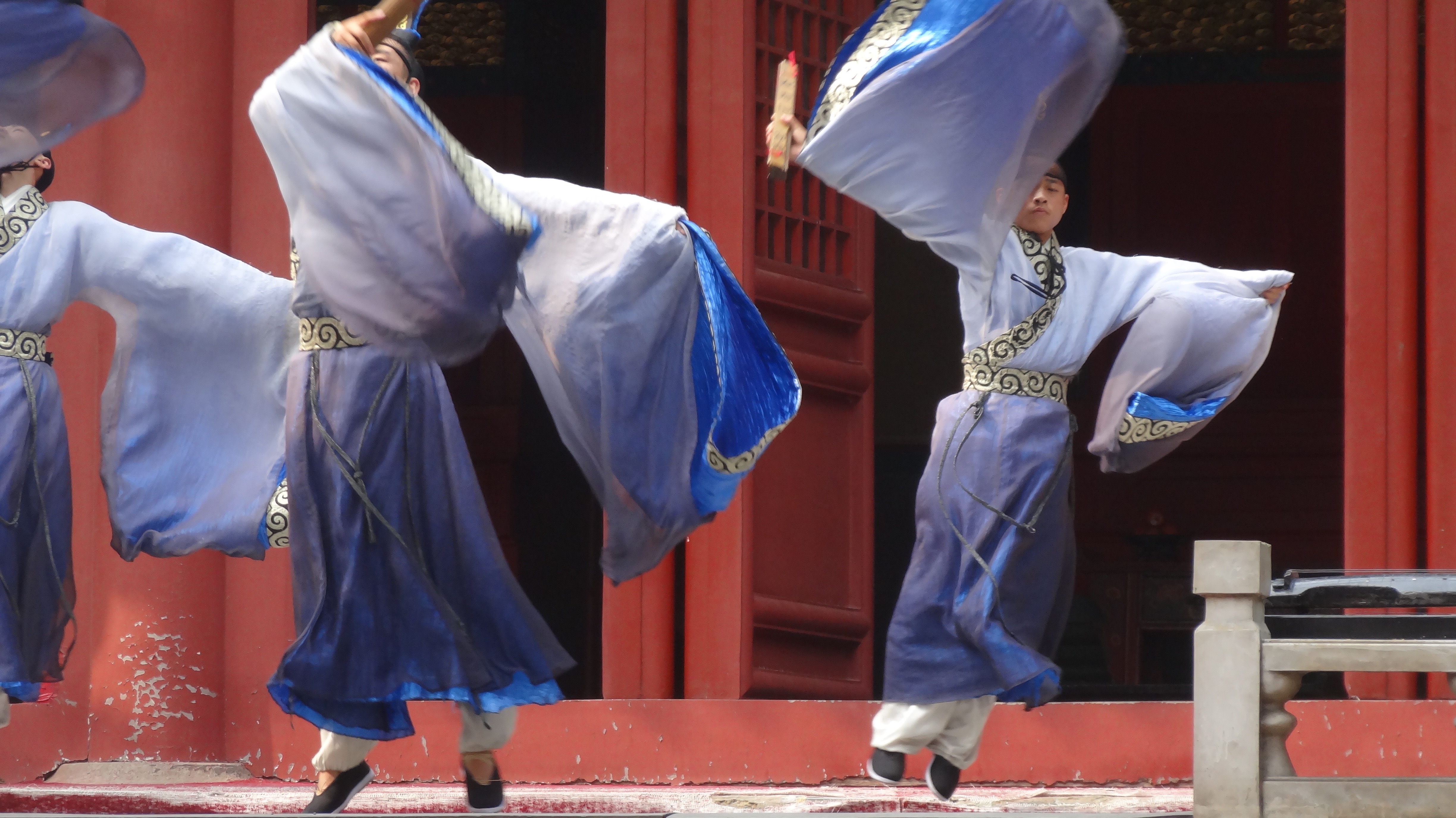 danze rituali al Tempio di Confucio