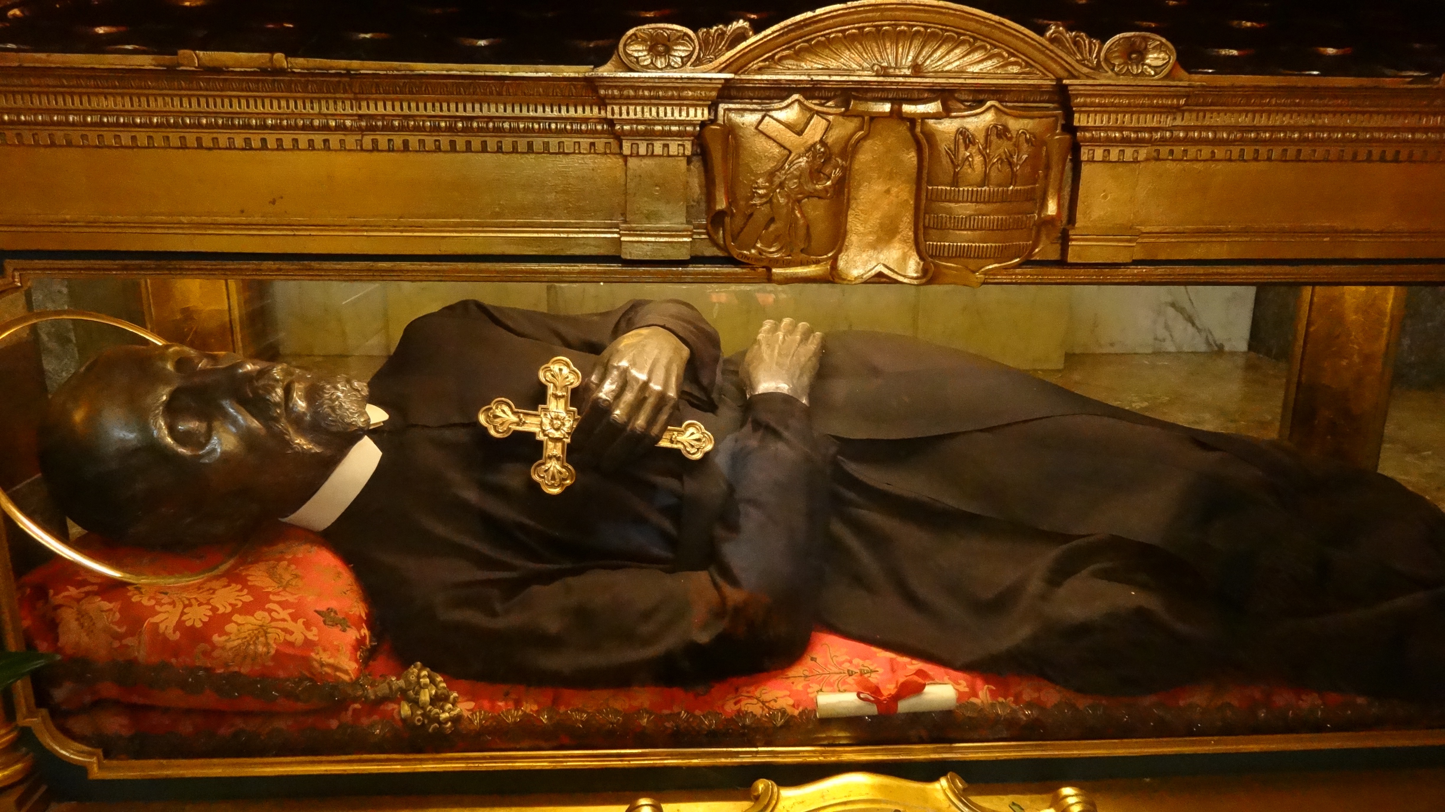 La statua di san Girolamo Miani