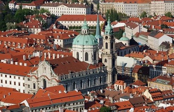 c-prague-st-nicholas-church-lesser-town-1