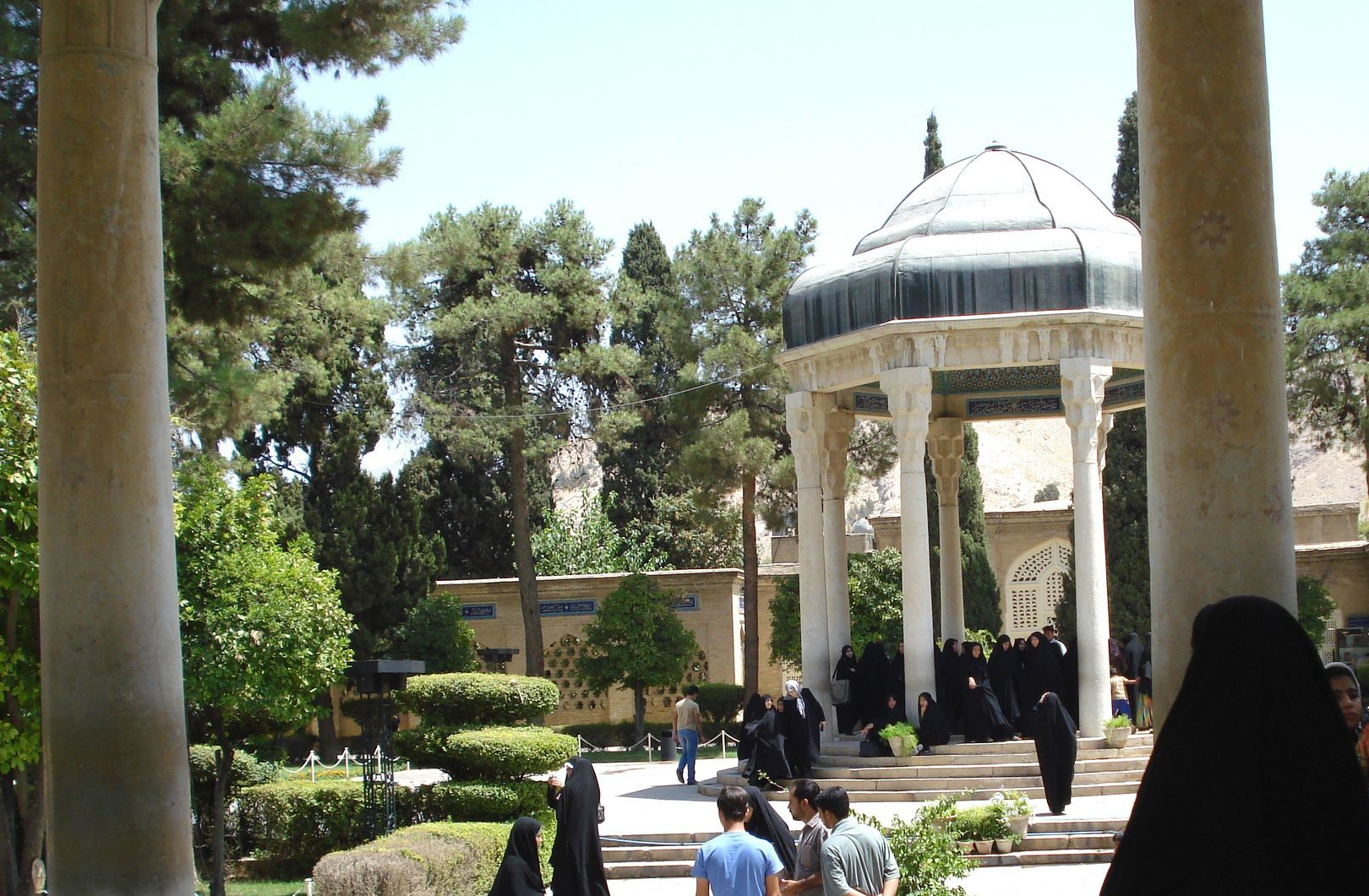 014shiraz-mausoleo-di-hafez.jpg